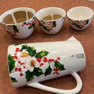 Brand new Ciroa glassware; holiday holly flower nesting bowls and pitcher